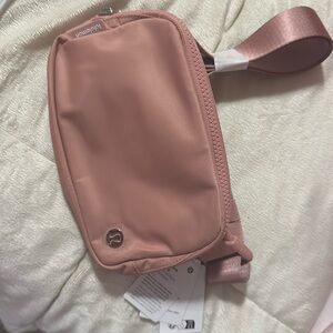 Lululemon everywhere belt bag pink pastel